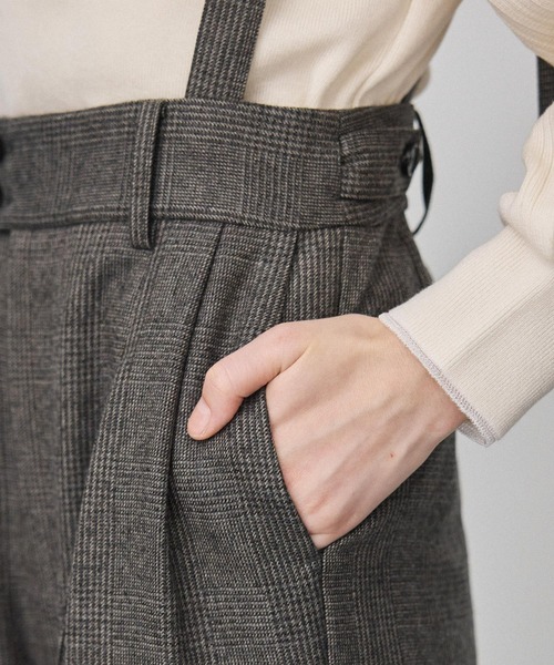 PUBLIC TOKYO（パブリックトウキョウ）の「【セットアップ対応】サスペワイドストレートパンツ（その他パンツ・レディース・ブラック/ベージュ・FREE）」の11枚目の写真