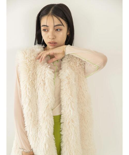 koe(コエ)の「ボリュームファーベスト*(ベスト・レディース・ブラウン/アイボリー/ベージュ・FREE)」の4枚目の写真