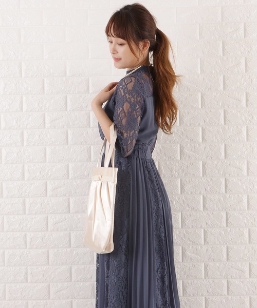 Lace Ladies(レースレディース)の「サテンリボンハンドバッグ(クラッチバッグ・レディース・ベージュ/ブラック・FREE)」の10枚目の写真