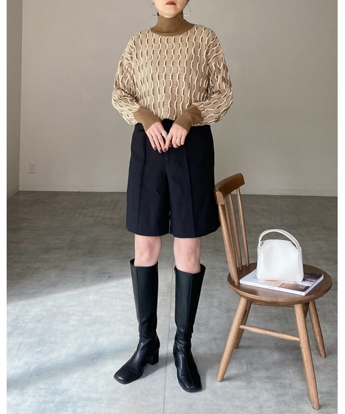 She's Closet(シーズクローゼット)の「バイカラーウェーブストライプハイネックニットプルオーバー(ニット/セーター・レディース・アイボリー/ブラック/モカ・FREE)」の16枚目の写真