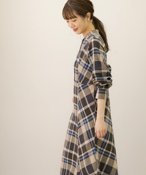 URBAN RESEARCH Sonny Label（アーバンリサーチサニーレーベル）の「起毛ネルマルチチェックワンピース（ワンピース・レディース・グレー系その他/ベージュ系その他・FREE）」の5枚目の写真
