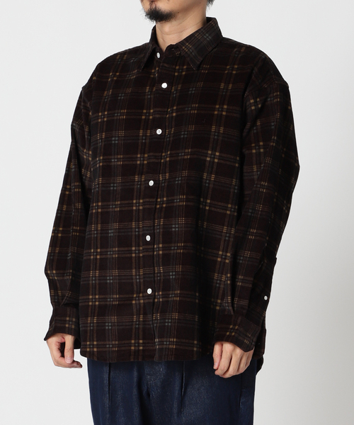 JOURNAL STANDARD（ジャーナルスタンダード）の「コーデュロイチェック レギュラーシャツ（シャツ/ブラウス・メンズ・モカ/ブラウン系その他/ダークブルー/コバルトブルー・MEDIUM/LARGE）」の21枚目の写真
