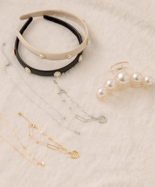 OLIVE des OLIVE（オリーブデオリーブ）の「バタフライネックレス（ネックレス・レディース・ゴールド/シルバー・FREE）」の4枚目の写真