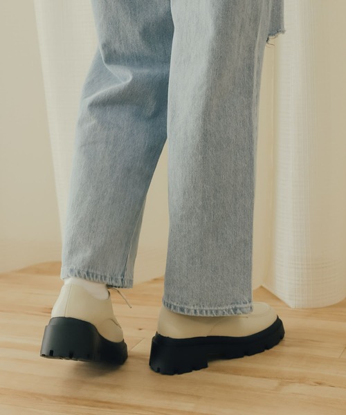 SENSE OF PLACE by URBAN RESEARCH（センスオブプレイスバイアーバンリサーチ）の「レースアップボリュームソールシューズ（ドレスシューズ・レディース・アイボリー/ブラック・SMALL/MEDIUM/LARGE）」の4枚目の写真