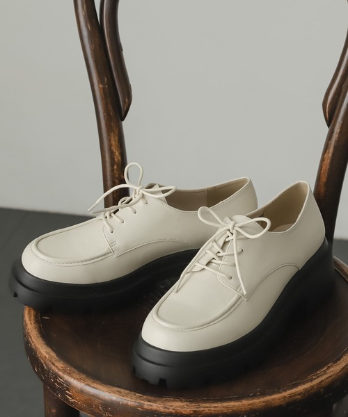 SENSE OF PLACE by URBAN RESEARCH（センスオブプレイスバイアーバンリサーチ）の「レースアップボリュームソールシューズ（ドレスシューズ・レディース・アイボリー/ブラック・SMALL/MEDIUM/LARGE）」の6枚目の写真