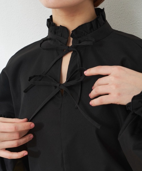 MERLOT(メルロー)の「フリルリボンブラウス(シャツ/ブラウス・レディース・ホワイト/ブラック・FREE)」の16枚目の写真