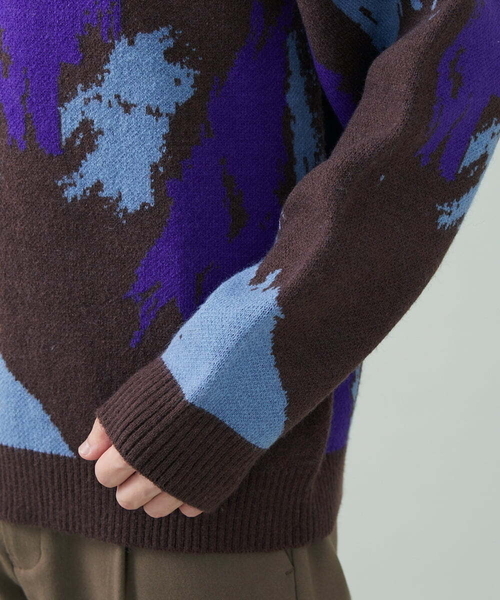 a.v.v(アーヴェヴェ)の「ペインター柄ワイドシルエットクルーニット(ニット/セーター・メンズ・ブラウン/チャコールグレー・48/50/46)」の15枚目の写真