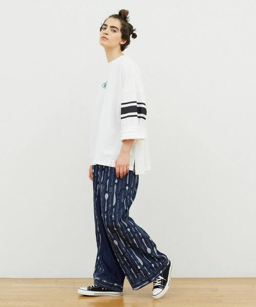FRAPBOIS(フラボア)の「ラッセルT(Tシャツ/カットソー・レディース・ブラック/ホワイト・1/2)」の10枚目の写真