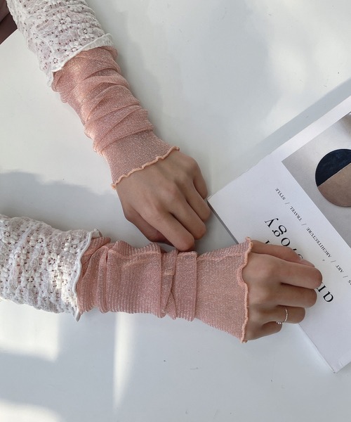 AS KNOW AS plus（アズノゥアズプラス）の「シアー アームカバー（アームカバー・レディース・ブラック/アイボリー/ライトピンク/グレー/パープル系/ピンク系/ピンク/ホワイト/ベージュ/ブラック系1/ブラック系/ホワイト系1/パープル系2/イエロー系2/ベージュ系/ブラック系2/グレー系2/ホワイト系2/ホワイト系/ホワイト×ブラック・FREE）」の19枚目の写真