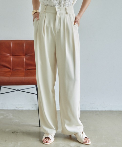 VANNIE U（ヴァニーユー）の「ストレートカラースラックス【Sサイズ展開有】（スラックス・レディース・アイボリー/ライトグレー/ライトグリーン・FREE/SMALL）」の2枚目の写真