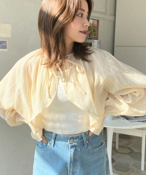 moment+(モーメントプラス)の「【累計販売枚数2万枚突破!】ドビーストライプ2WAYスリーブ クロップド丈ショートカーデブラウス(カーディガン/ボレロ・レディース・ナチュラル/アイボリー/ブラック・M/L)」の17枚目の写真