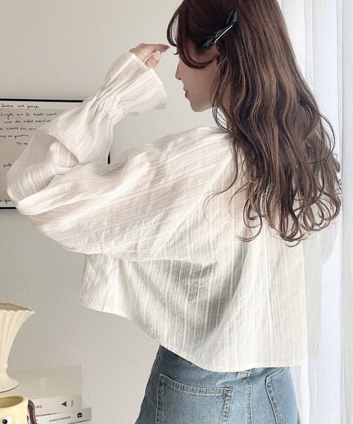 moment+(モーメントプラス)の「【累計販売枚数2万枚突破!】ドビーストライプ2WAYスリーブ クロップド丈ショートカーデブラウス(カーディガン/ボレロ・レディース・ナチュラル/アイボリー/ブラック・M/L)」の19枚目の写真