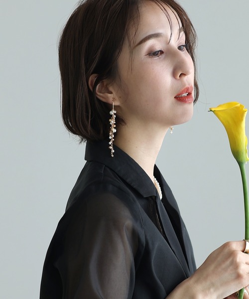 PourVous（プールヴー）の「ミックス パール フープイヤリング 結婚式 同窓会 オケージョン 二次会 （イヤリング・レディース・ゴールド/シルバー・FREE）」の2枚目の写真