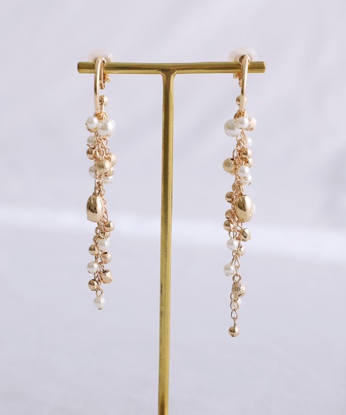 PourVous（プールヴー）の「ミックス パール フープイヤリング 結婚式 同窓会 オケージョン 二次会 （イヤリング・レディース・ゴールド/シルバー・FREE）」の6枚目の写真