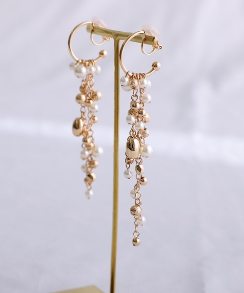 PourVous（プールヴー）の「ミックス パール フープイヤリング 結婚式 同窓会 オケージョン 二次会 （イヤリング・レディース・ゴールド/シルバー・FREE）」の12枚目の写真