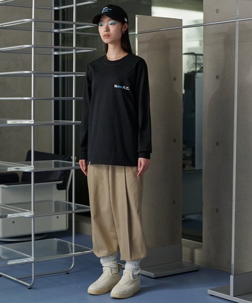 NEONSIGN（ネオンサイン）の「NEONSIGN/ネオンサイン/Ｎｍｗ．Ｒ.Ｃ.Box Logo L/S Tee/ロンT（Tシャツ/カットソー・メンズ・ブラック・46/48）」の6枚目の写真
