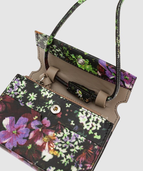 DRIES VAN NOTEN（ドリスヴァンノッテン）の「BW231-941 QU.512 W.L.C.HOLDER BLACK（ショルダーバッグ・レディース・ブラック・ONE）」の5枚目の写真