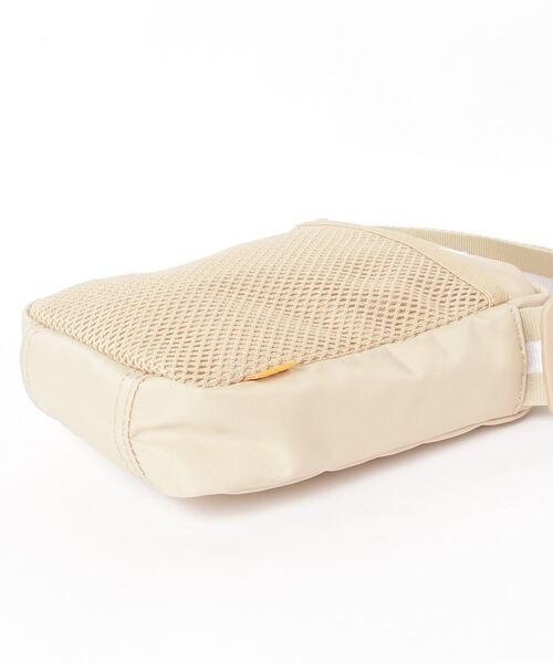 Levi's（リーバイス）の「Levi's/リーバイス GOLD TAB(R) ミニクロスボディバッグ ベージュ（メッセンジャーバッグ・メンズ・マルチ・OS）」の2枚目の写真