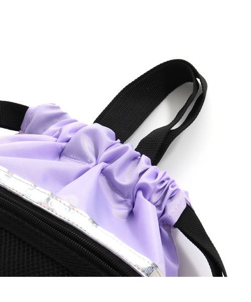 JENNI(ジェニィ)の「オーロラテープナップサック(バックパック/リュック・キッズ・ラベンダー/サックスブルー/ブラック・F)」の15枚目の写真