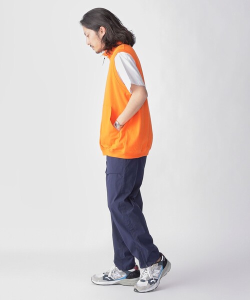 HINSON(ヒンソン)の「*【SHIPS別注】HINSON: スタンド ジップ カットソー ベスト(ベスト・メンズ・オレンジ/ネイビー/ダークグレー/キャメル・MEDIUM/LARGE)」の9枚目の写真