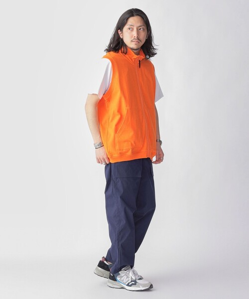 HINSON(ヒンソン)の「*【SHIPS別注】HINSON: スタンド ジップ カットソー ベスト(ベスト・メンズ・オレンジ/ネイビー/ダークグレー/キャメル・MEDIUM/LARGE)」の11枚目の写真