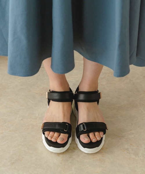 RODE SKO（ロデスコ）の「ボリュームソールベルトサンダル（サンダル・レディース・ブラック/アニマル・36/37/38）」の14枚目の写真