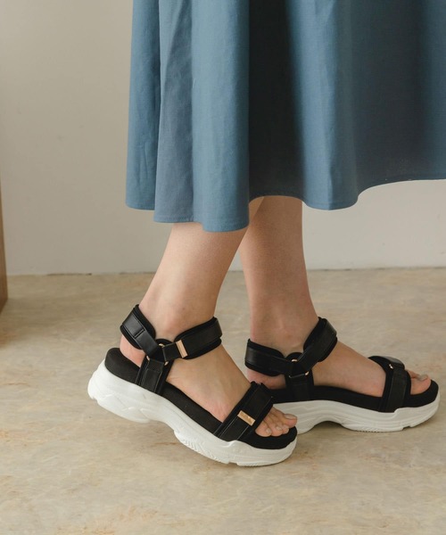 RODE SKO（ロデスコ）の「ボリュームソールベルトサンダル（サンダル・レディース・ブラック/アニマル・36/37/38）」の18枚目の写真