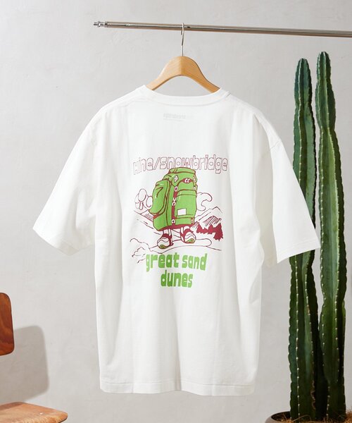 JOURNAL STANDARD relume（ジャーナルスタンダード　レリューム）の「【HINE SNOWBRIDGE / ハイン スノウブリッジ】別注 プリントT（Tシャツ/カットソー・メンズ・ホワイト×ホワイト/ホワイト/ホワイト系その他/グリーン/パープル/イエロー・MEDIUM/LARGE）」の2枚目の写真