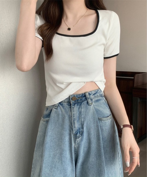 Chick（チック）の「バイカラースクエアネックTシャツ（Tシャツ/カットソー・レディース・ホワイト/ブラック/ライトベージュ・FREE）」の7枚目の写真