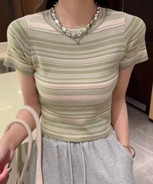 Ada.(エイダ)の「今なら490円!マルチボーダー コンパクトニット チビT(Tシャツ/カットソー・レディース・マスタード/グリーン/ブラック・FREE)」の8枚目の写真