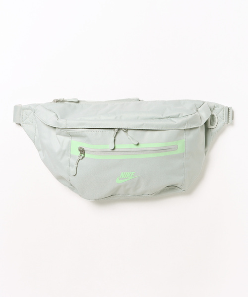 NIKE（ナイキ）の「《NIKEアパレル》ナイキ エレメンタル PRM ウェストパック（ボディバッグ/ウエストポーチ・メンズ・ダークネイビー/ブラック/グリーン/ブルー系その他/シルバー系その他/ブルー系その他2/グレー系その他・フリー）」の7枚目の写真