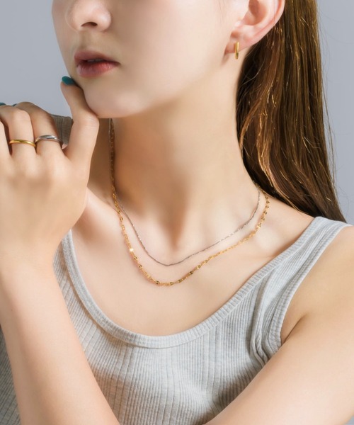 muku(ムク)の「金属アレルギー対応 Jカーブピアス/サージカルステンレス/316L(ピアス(両耳用)・レディース・ゴールド/シルバー・FREE)」の3枚目の写真