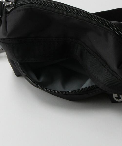 NIKE(ナイキ)の「<NIKE>ウィメンズ フューチュラ クロスボディバッグ(ショルダーバッグ・レディース・ブラック・FREE)」の9枚目の写真