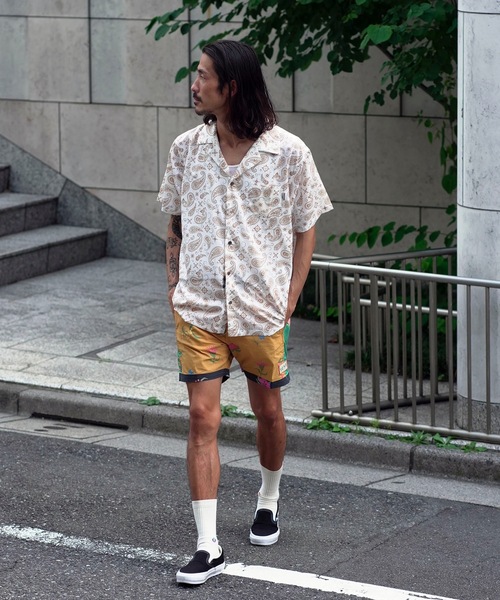 roial（ロイアル）の「SS SHIRT/ROAIL(ロイアル)ペイズリーパターンボックスシルエット半袖総柄シャツ（シャツ/ブラウス・メンズ・ベージュ/ネイビー・MEDIUM/X-LARGE/LARGE）」の4枚目の写真