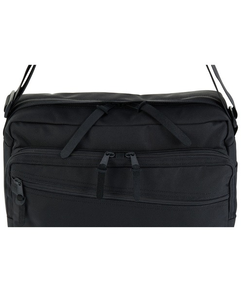 GREGORY(グレゴリー)の「UTILITY SHOULDER L / ユーティリティーショルダーL / コーデュラバリスティックブラック(ショルダーバッグ・メンズ・ブラック・FREE)」の4枚目の写真