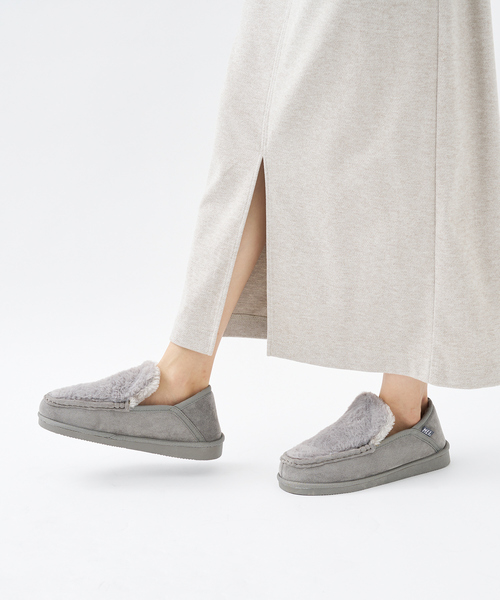 abahouse mavie(アバハウスマヴィ)の「ファーモカシン(モカシン/デッキシューズ・レディース・グレー/ブラック/キャメル・36/38/40)」の6枚目の写真