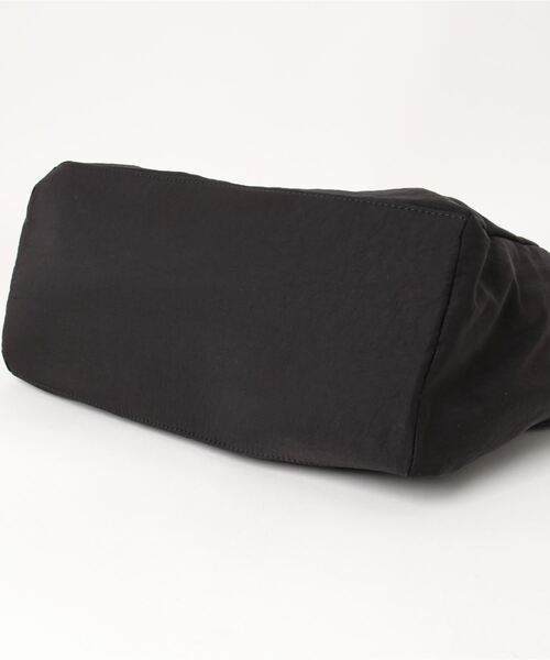 INTERPLANET（インタープラネット）の「ベルト付ナイロントートバッグ（トートバッグ・レディース・カーキ/ブラック・フリー）」の13枚目の写真