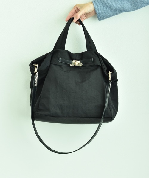 INTERPLANET（インタープラネット）の「ベルト付ナイロントートバッグ（トートバッグ・レディース・カーキ/ブラック・フリー）」の3枚目の写真