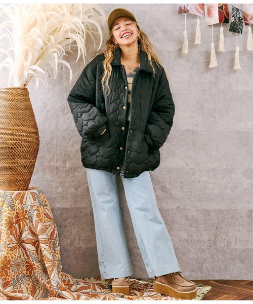 anap mimpi（アナップミンピ）の「ハート キルティング ボリュームスリーブ オーバーサイズ ジャケット（ブルゾン・レディース・ブラック/カーキ・FREE）」の8枚目の写真