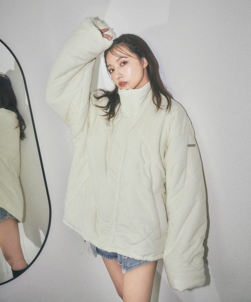 ANDGEEBEE(アンジービー)の「キルティングエコダウンジャケット(ダウンジャケット/コート・レディース・アイボリー/ネイビー/グレー・FREE)」の5枚目の写真