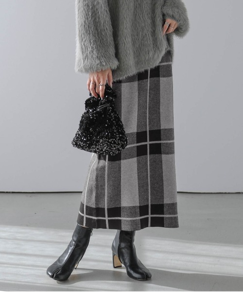 SUGAR BISKET（シュガービスケット）の「チェック柄タイトスカート（スカート・レディース・イエロー/ホワイト/グレー/ブラウン/ピンク/ブルー・フリー）」の11枚目の写真