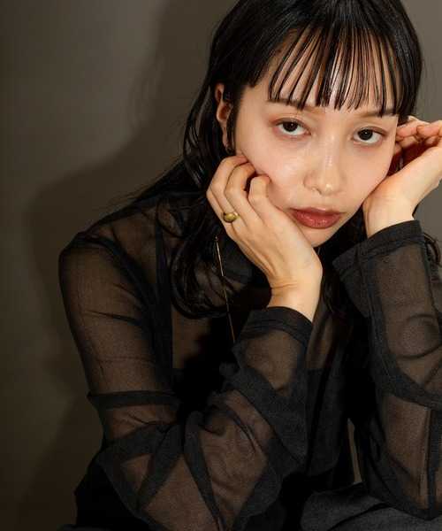 voov（ブーブ）の「【金属アレルギー対応】幅広 ライン リング サージカル 指輪 デイリー オケージョン（リング・レディース・ゴールド/シルバー・11号）」の7枚目の写真