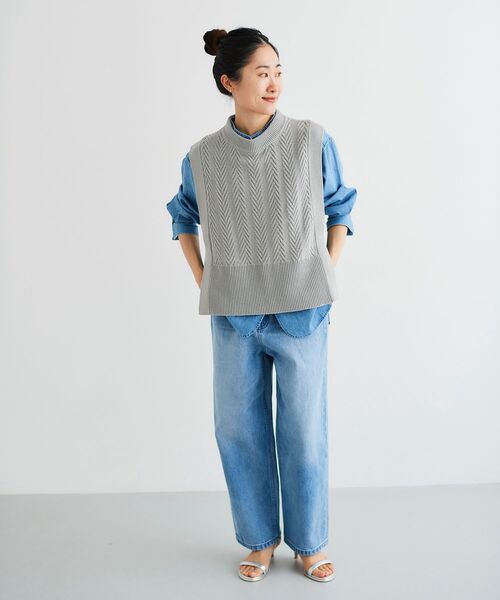 le.coeur blanc（ルクールブラン）の「柄編みニットベスト（ベスト・レディース・ライトグレー/オフホワイト・38）」の8枚目の写真