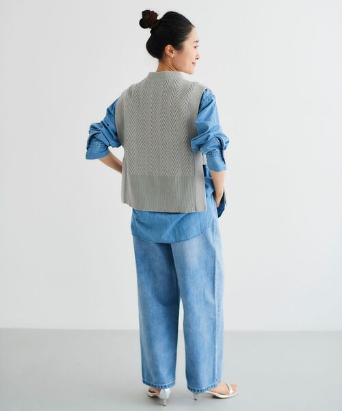 le.coeur blanc（ルクールブラン）の「柄編みニットベスト（ベスト・レディース・ライトグレー/オフホワイト・38）」の12枚目の写真