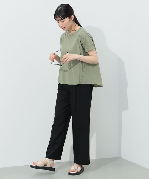 BEAMS HEART(ビームスハート)の「BEAMS HEART / 後ボタン フレア プルオーバー(Tシャツ/カットソー・レディース・オリーブ/ネイビー/オフホワイト・FREE)」の8枚目の写真
