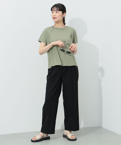 BEAMS HEART(ビームスハート)の「BEAMS HEART / 後ボタン フレア プルオーバー(Tシャツ/カットソー・レディース・オリーブ/ネイビー/オフホワイト・FREE)」の9枚目の写真