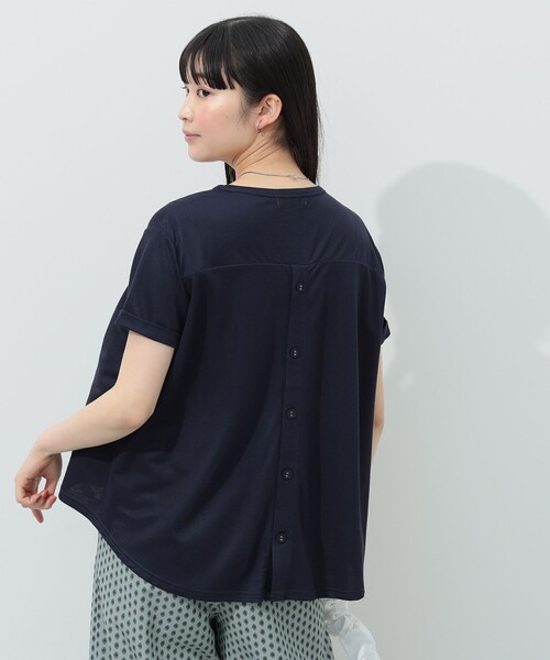 BEAMS HEART(ビームスハート)の「BEAMS HEART / 後ボタン フレア プルオーバー(Tシャツ/カットソー・レディース・オリーブ/ネイビー/オフホワイト・FREE)」の14枚目の写真