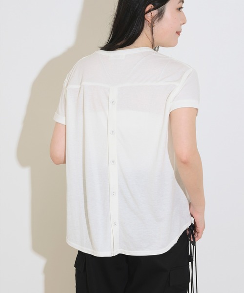 BEAMS HEART(ビームスハート)の「BEAMS HEART / 後ボタン フレア プルオーバー(Tシャツ/カットソー・レディース・オリーブ/ネイビー/オフホワイト・FREE)」の2枚目の写真