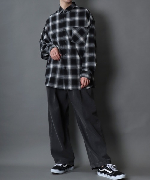 SITRY(シトリー)の「Ombre Check Shirt/オーバーサイズ オンブレチェックシャツ(シャツ/ブラウス・メンズ・ホワイト×ブラック/ブラウン/ブラック×ホワイト/ネイビー/ブルー・M/L)」の22枚目の写真