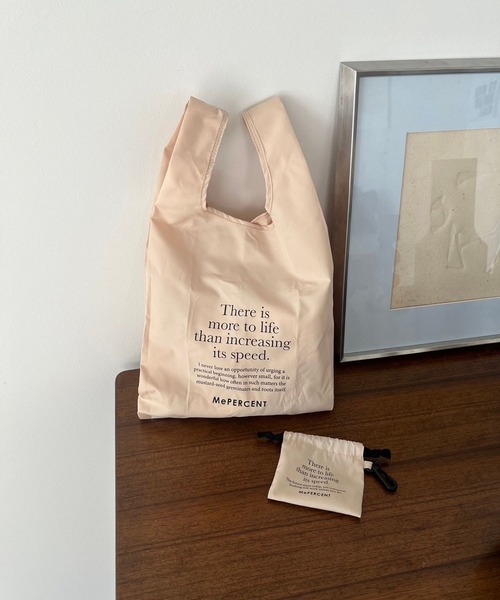 Me%(ミィパーセント)の「【巾着ポーチ付き】エコバッグチャーム 100801(エコバッグ/サブバッグ・レディース・グレー/ベージュ/オフホワイト/ブラック/ブルー/アイボリー/キャメル/ネイビー/イエロー系その他・FREE)」の5枚目の写真